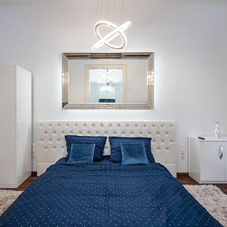 Opera Balkony Luxury Apartment With Free Parking Budapest Exterior photo