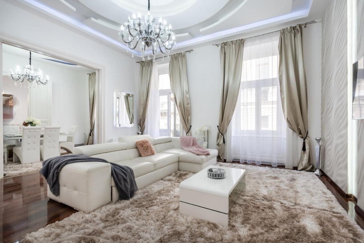 Opera Balkony Luxury Apartment With Free Parking Budapest Exterior photo