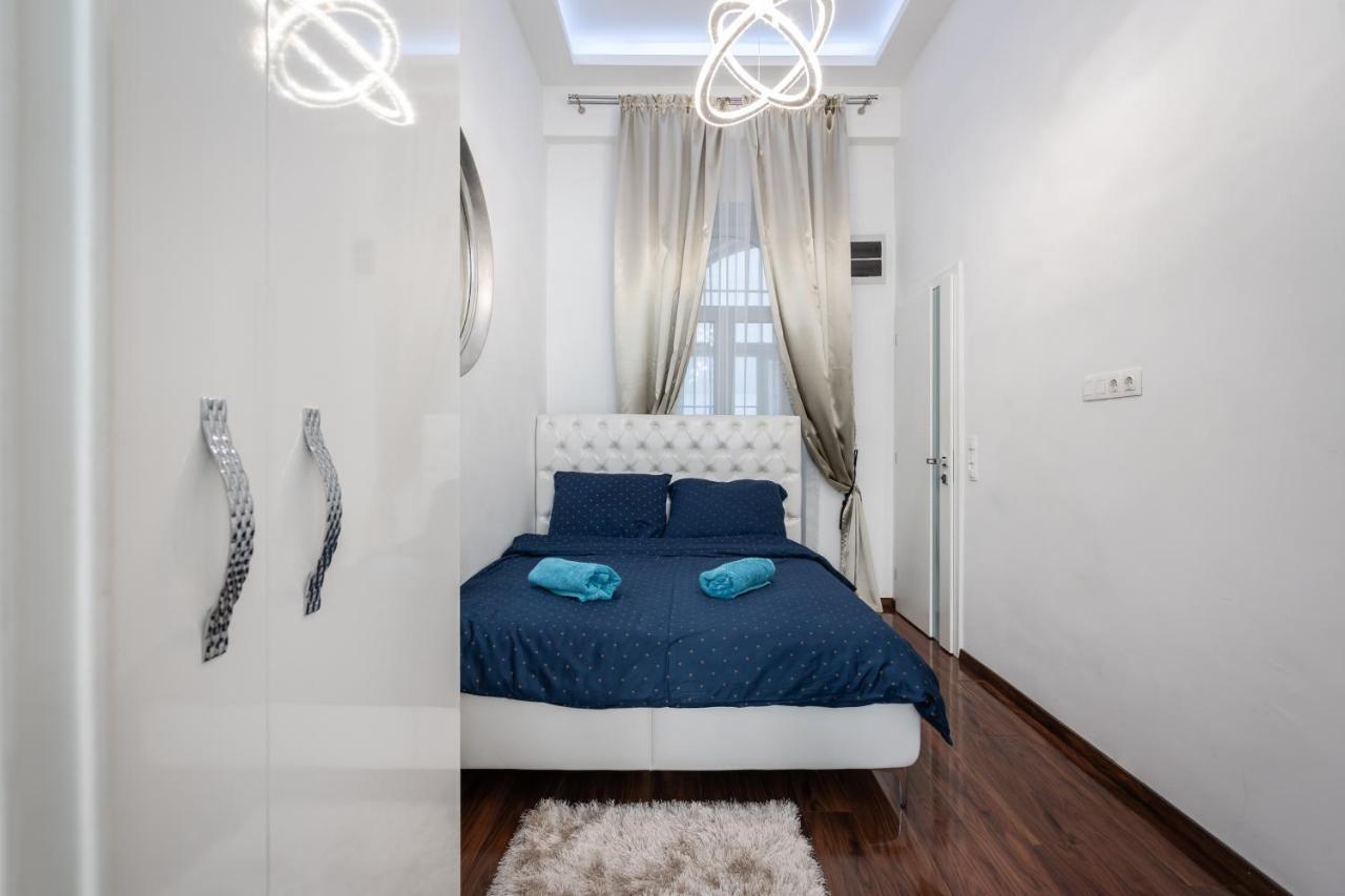 Opera Balkony Luxury Apartment With Free Parking Budapest Exterior photo