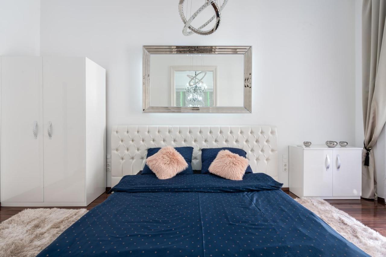 Opera Balkony Luxury Apartment With Free Parking Budapest Exterior photo