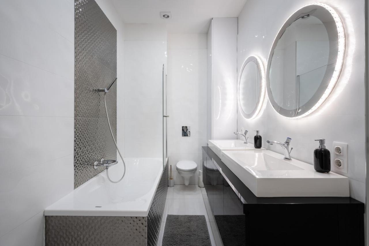 Opera Balkony Luxury Apartment With Free Parking Budapest Exterior photo