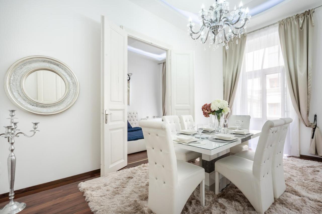 Opera Balkony Luxury Apartment With Free Parking Budapest Exterior photo