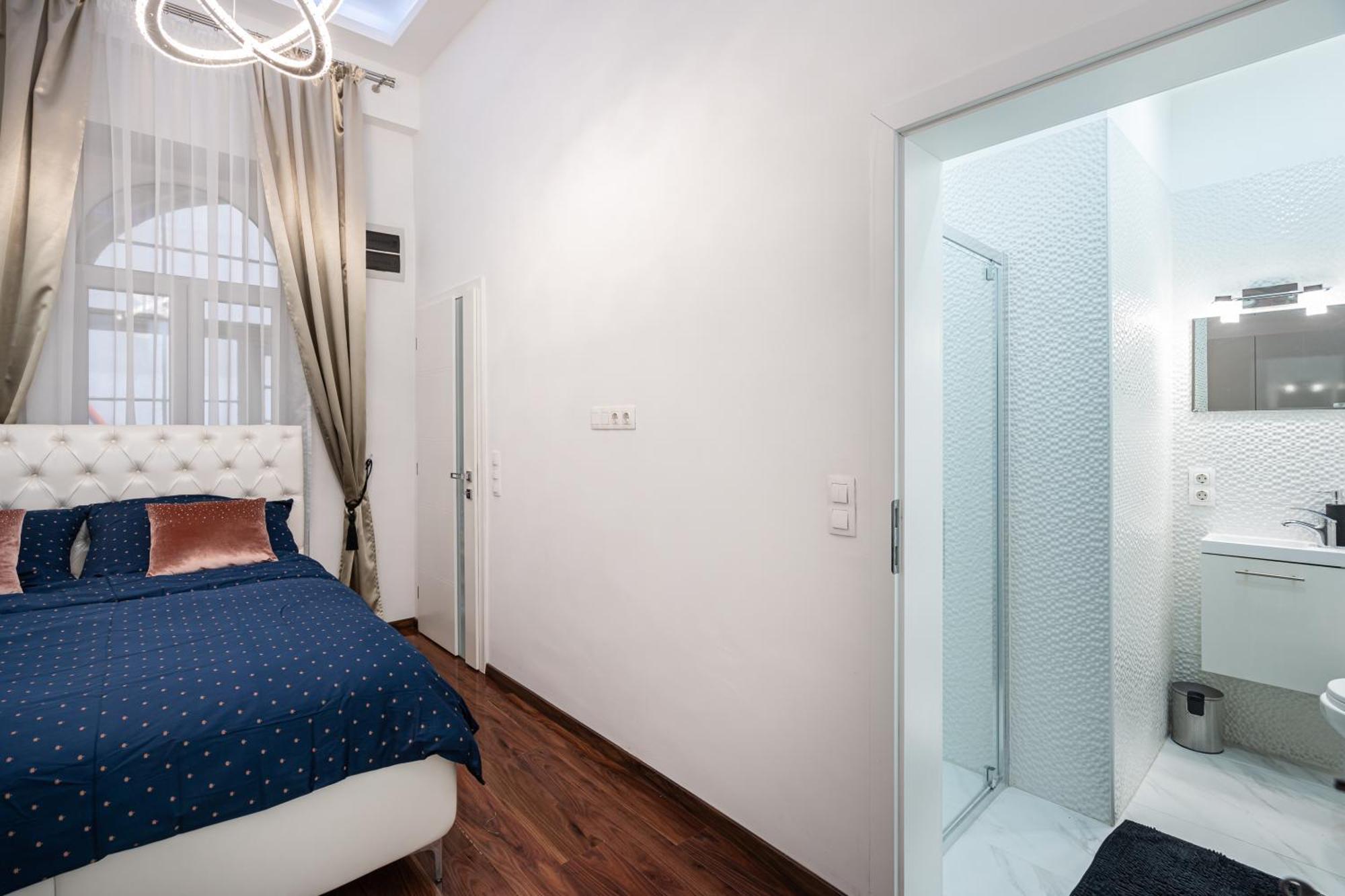 Opera Balkony Luxury Apartment With Free Parking Budapest Exterior photo