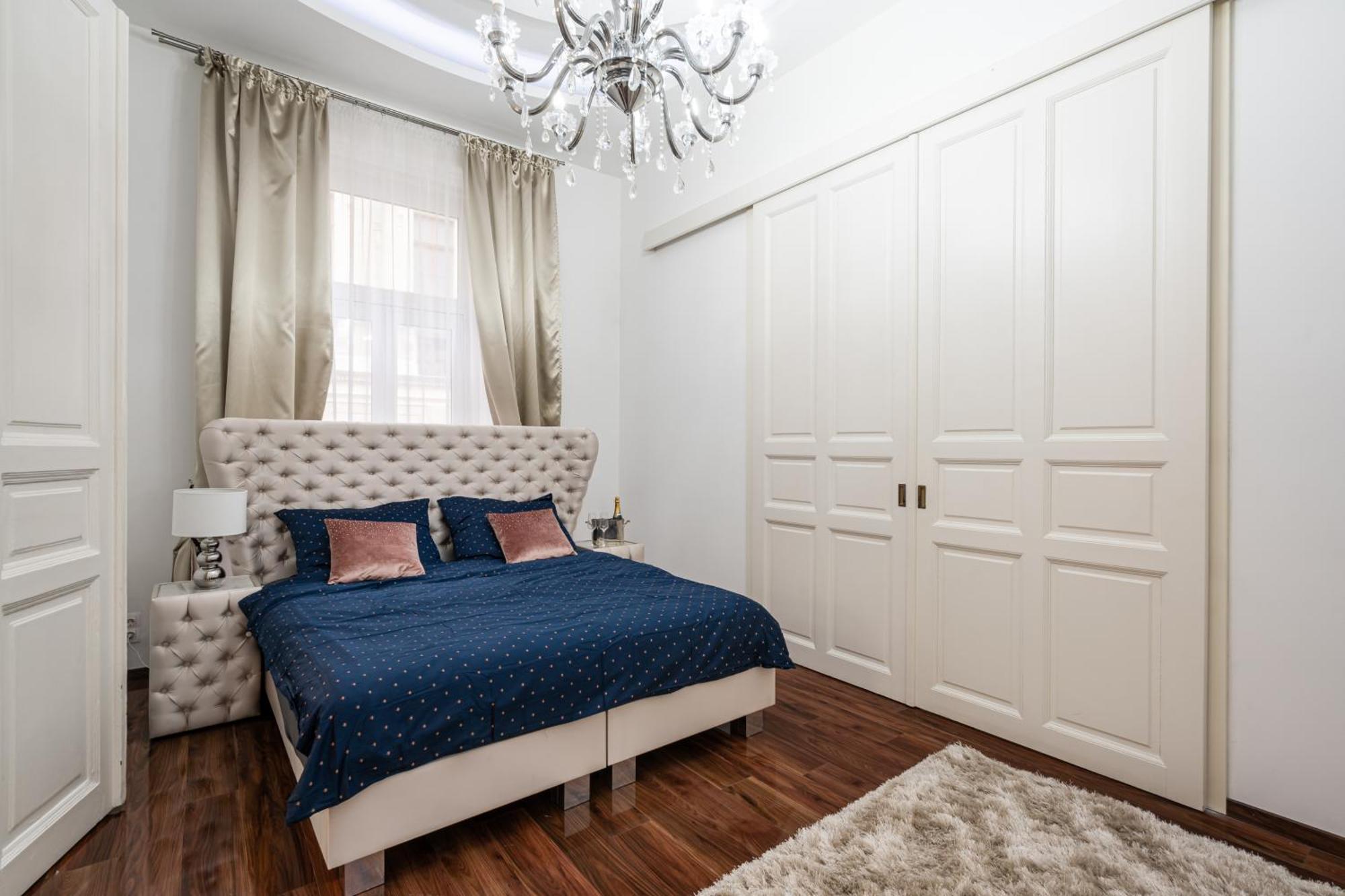 Opera Balkony Luxury Apartment With Free Parking Budapest Exterior photo