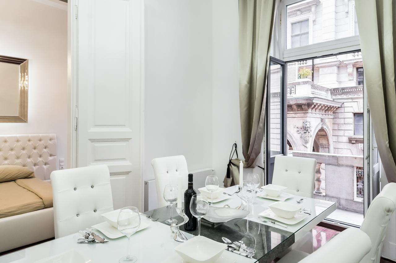 Opera Balkony Luxury Apartment With Free Parking Budapest Exterior photo