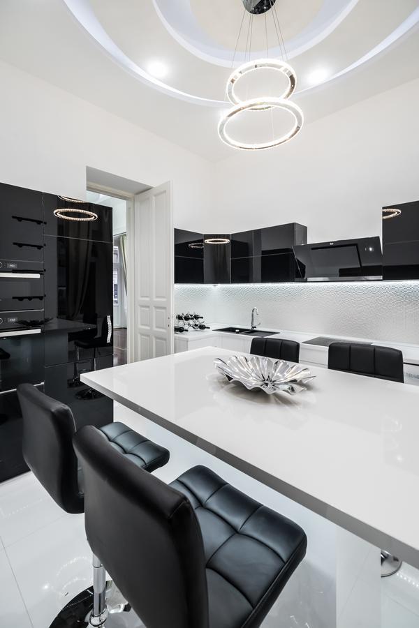 Opera Balkony Luxury Apartment With Free Parking Budapest Exterior photo